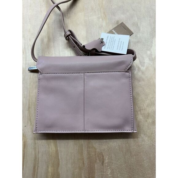 Giani Bernini Giani Bernini Nappa Flap Crossbody Rose Pink NWTs Small $79 - Picture 6 of 9